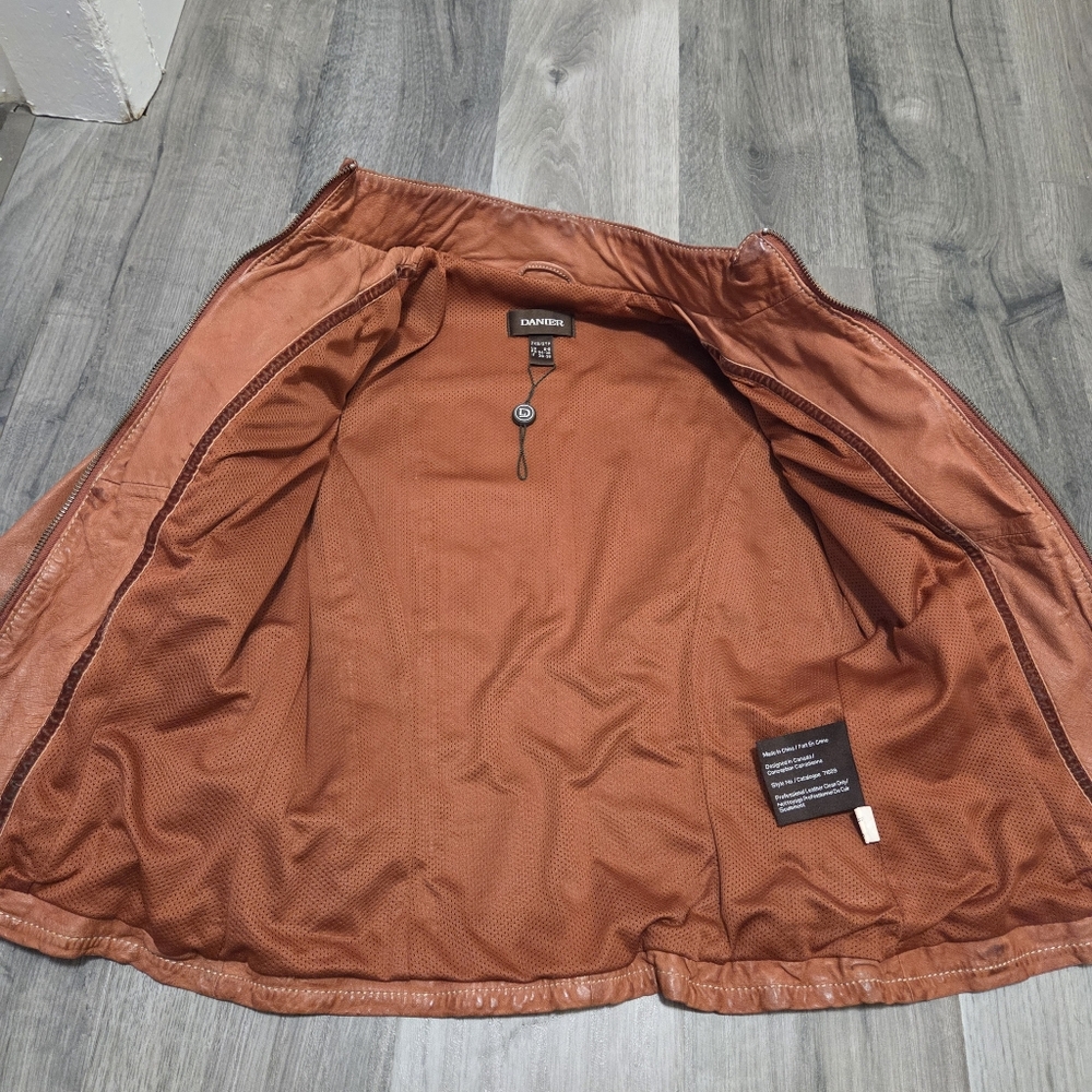 Danier Cognac Genuine Leather Moto Jacket 2XS Fitted Zip Front Fits Like XS - Picture 10 of 14